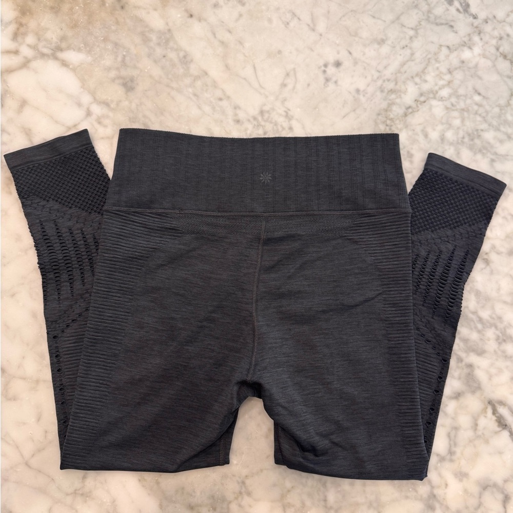 Women's Black High-Waisted Leggings Size M But Sized Small 29" Waist - Picture 4 of 6